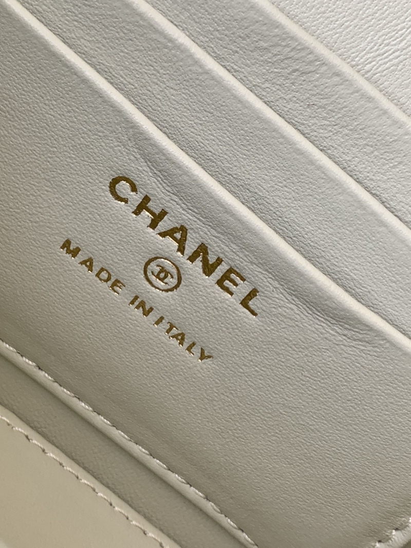 Ch**el cosmetic bags